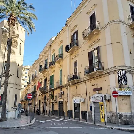 Domus Midi - Nel Centro Della Citta アパート バーリ