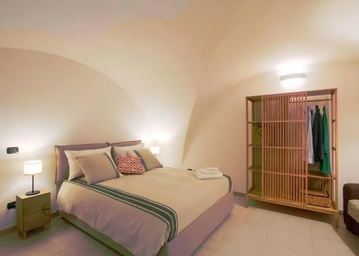 Domus Midi - Nel Centro Della Citta * Бари