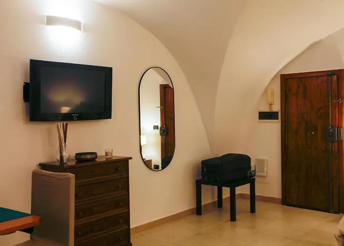 Domus Midi - Nel Centro Della Citta Бари